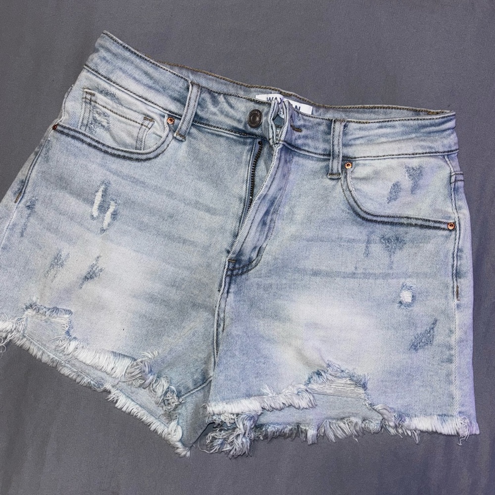 Wax Jean, Blue Distrssed Jean Shorts, size M